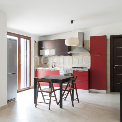 cucina dell'appartamento arredato